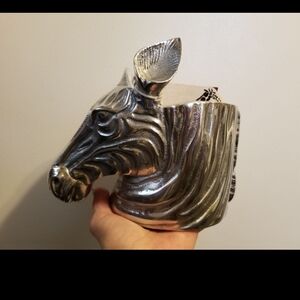 ZEBRA HEAD VASE STATUE.